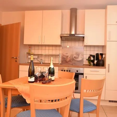 ゲストハウス Basten エレンツ・ポルタースドルフ