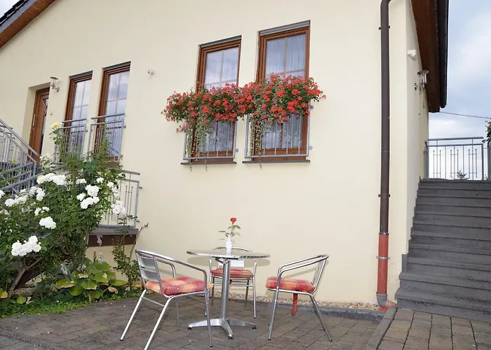 Basten בית הארחה 4*